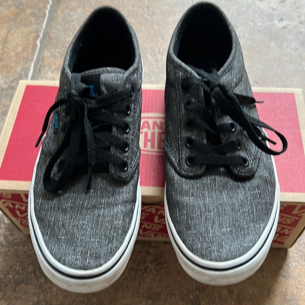 Vans Atwood boys canvas sneaker in black/gray size 6.5